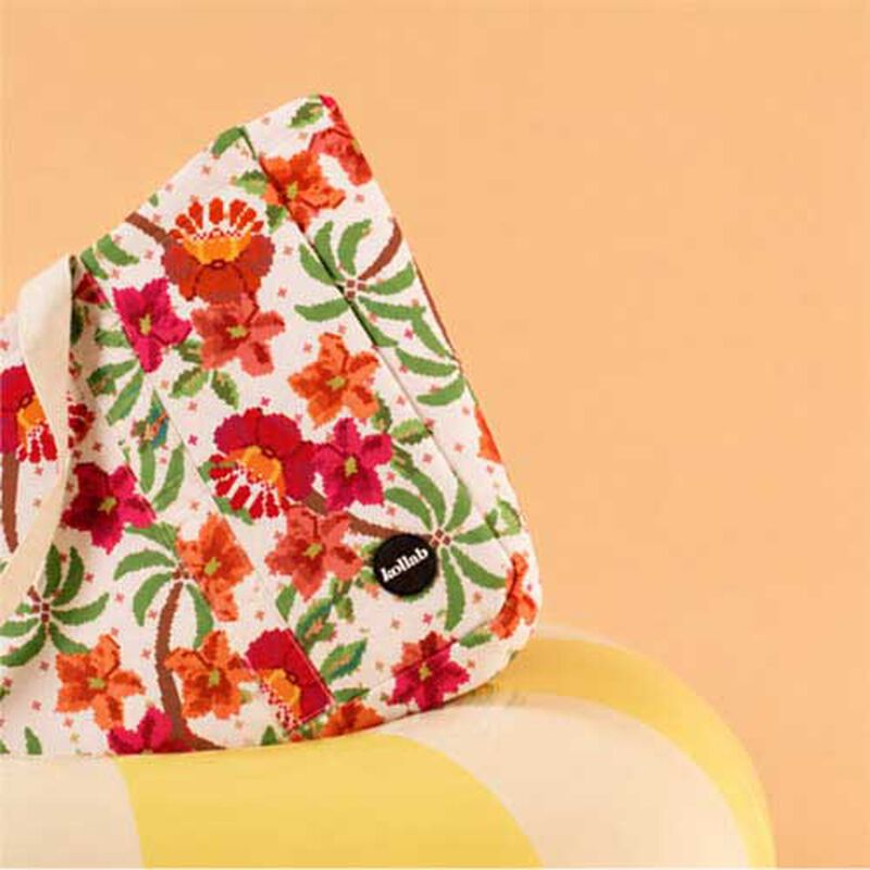 Kollab Carryall Cargo Bag Hibiscus Retreat image number 2